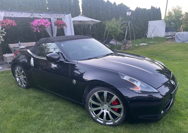 Nissan 370 Z cena 40900 przebieg: 101700, rok produkcji 2010 z Mosina małe 79